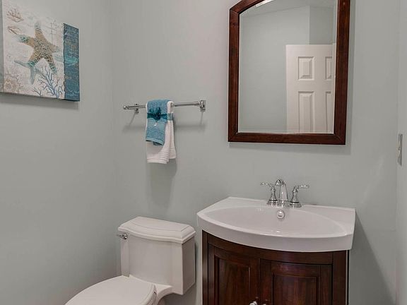 4th image of 10444 Breckinridge Ln
