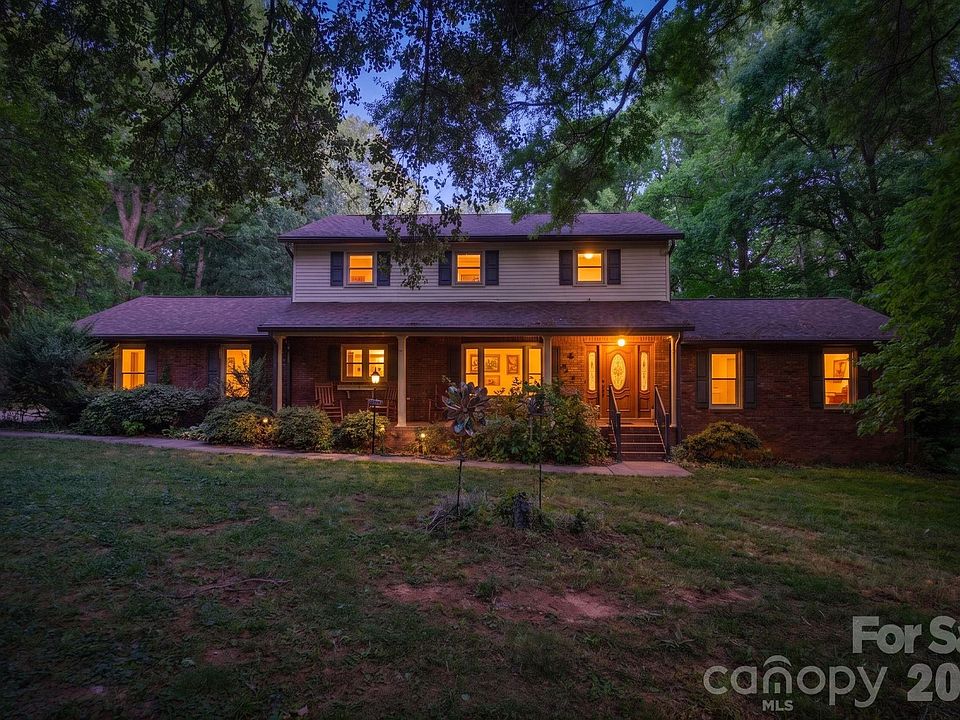 1st image of 445 Quail Dr