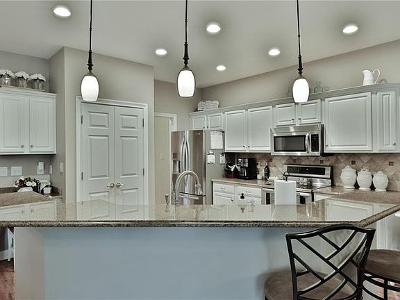 5th image of 10436 Hermosa Dr