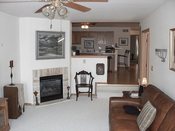 3rd image of 6916 S Rolling Meadows Ct #202