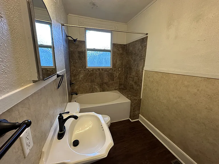 132 Woodland St #3 — Photo 12
