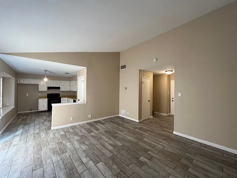 6522 Ridge Willow Dr — Photo 8