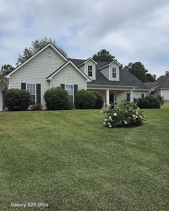Front yard view