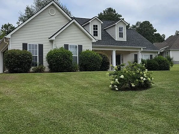 100 Copper Creek Dr, Lagrange, GA 30240