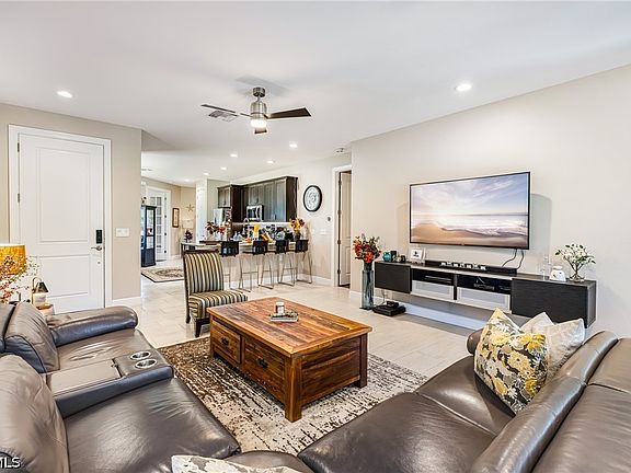 3rd image of 11921 Grosseto Ct
