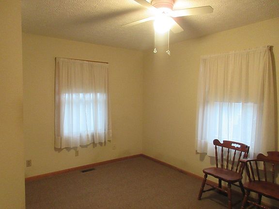 4th image of 513 Cherry St