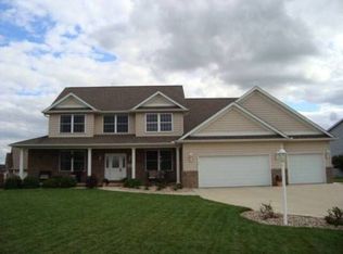 605 Evergreen Dr, Washington, IL