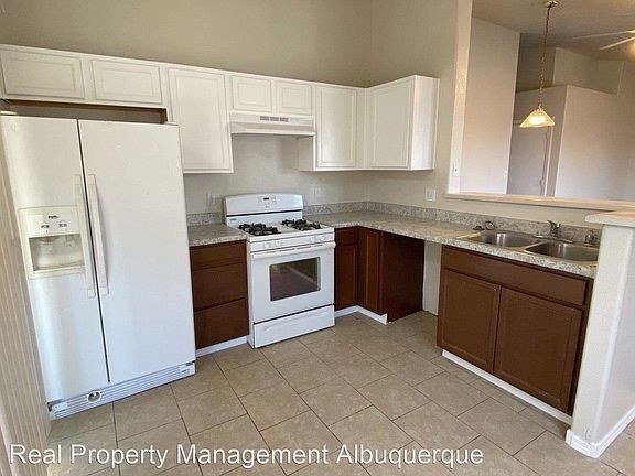 3rd image of 10416 Mesa Sunset Ave SW