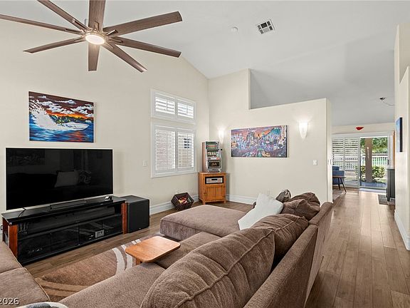 5th image of 3650 Yorba Linda Dr