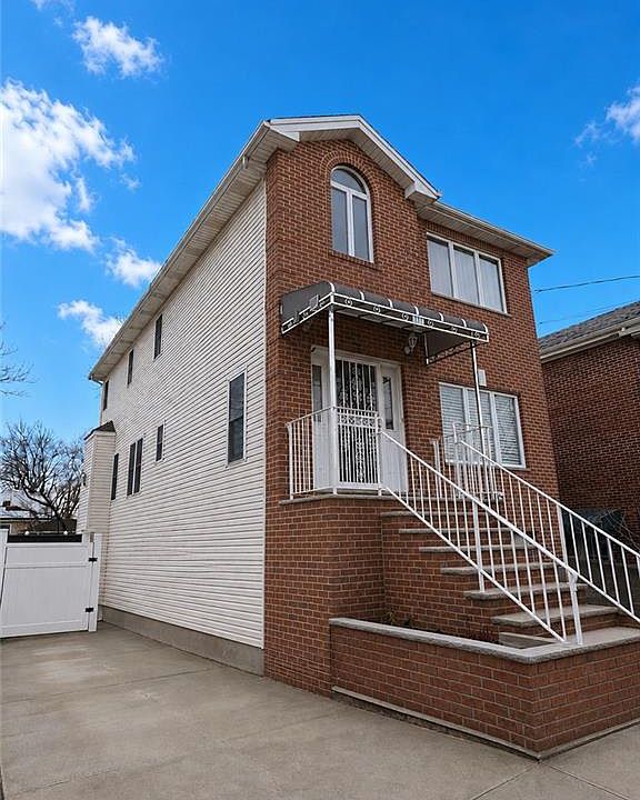1st image of 118 Guyon Ave