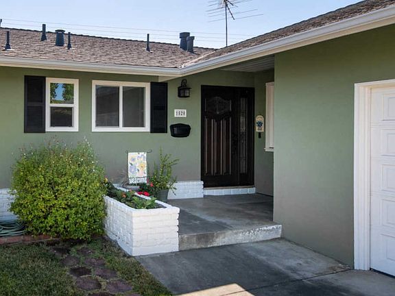 3rd image of 1520 S Bernardo Ave