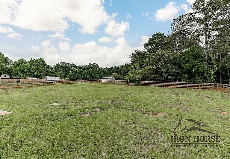 1394 Hardigree Rd — Photo 41