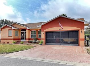 32657 Oak Park Dr, Leesburg, FL 34748