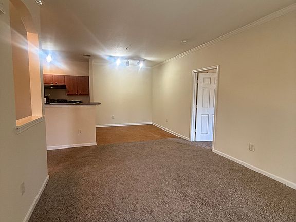 5th image of 500 Vista Lake Dr