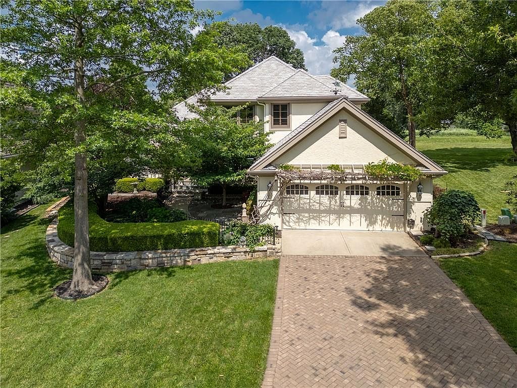 16904 E Heather Ln, Village Of Loch Lloyd, MO 64012 Zillow