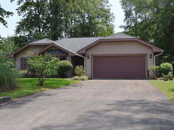 2nd image of 6 Topsail Ct