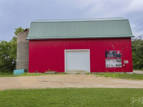 2nd image of 40457 N Il Route 59