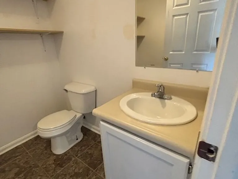 210 Scarlet Ave — Photo 18
