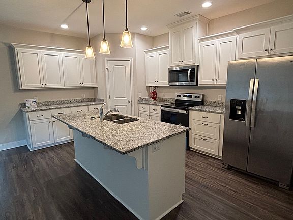 3rd image of 238 Marron Way