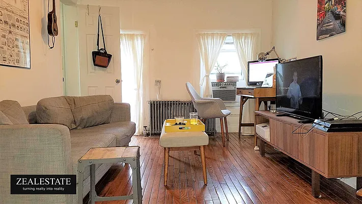 Rented by ZealEstate Group Inc | media 42