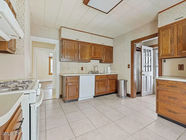 23 Thornhill Rd #1 — Photo 11