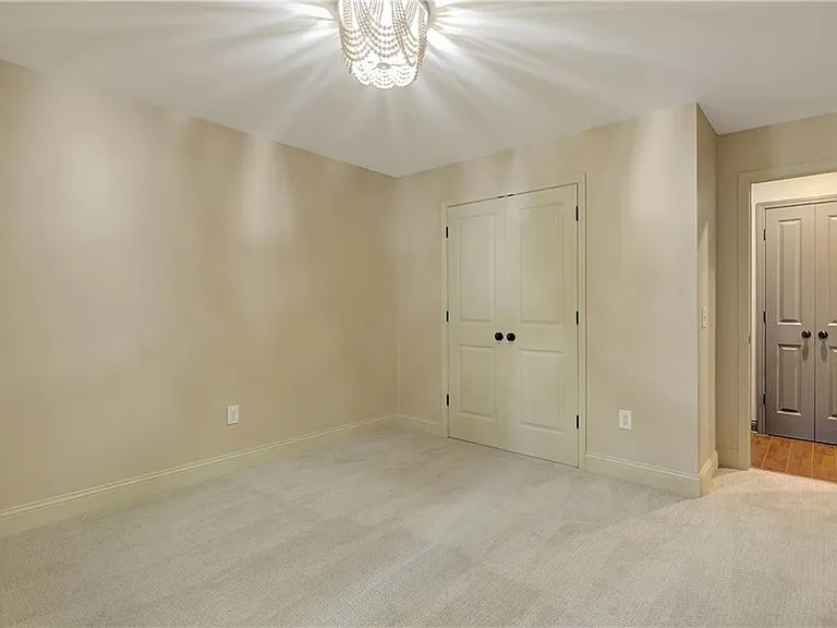 10559 Serenbe Ln — Photo 30