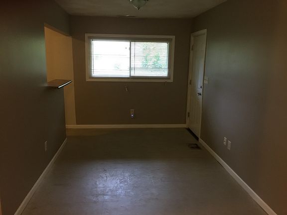 4th image of 8720 Desoto Dr