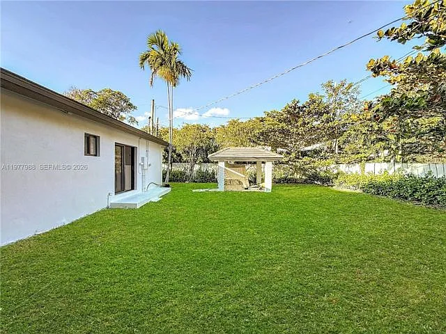 3521 SW 58th Ct — Photo 12