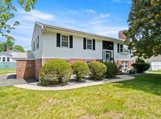 8 Main St, Wilmington, MA 01887
