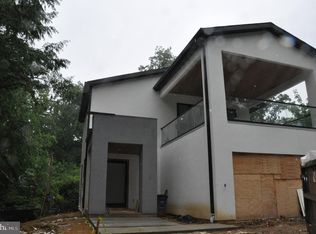 8908 Mohawk Ln, Bethesda, MD 20817