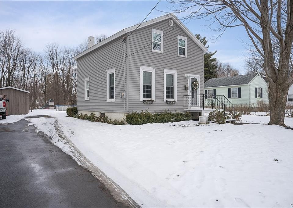319 Brainard St Watertown NY Zillow Apartments for Rent in Watertown