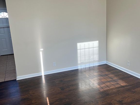 3rd image of 3524 Brookway Dr