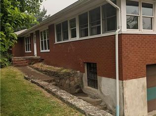 128 Old Little Britain Rd, Newburgh, NY 12550