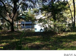5538 S Island Dr, Homosassa, FL 34448