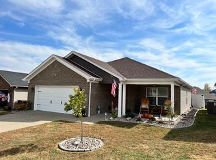 7611 Julia Dr, Sellersburg, IN 47172
