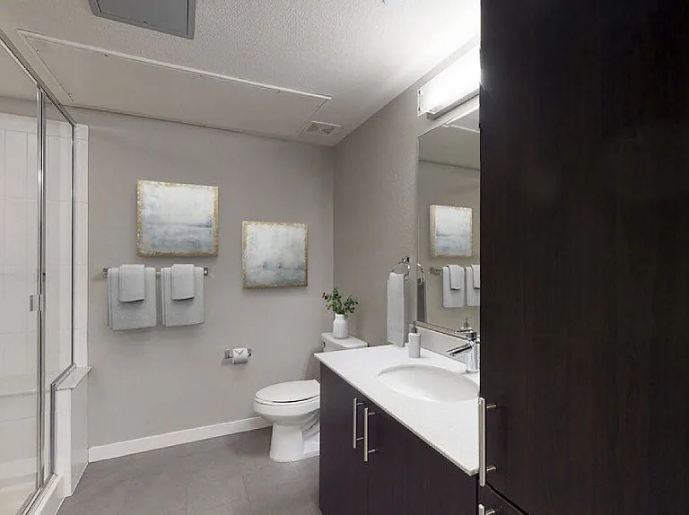 The Logan Apartments — Photo 8