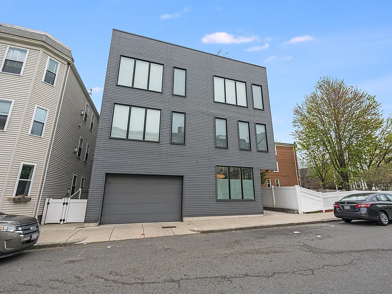 14 I St #3 — Photo 22
