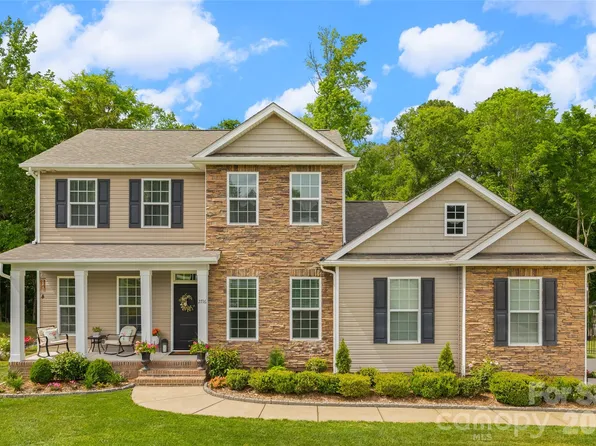 2716 Barwick Ln, Rock Hill, SC 29730