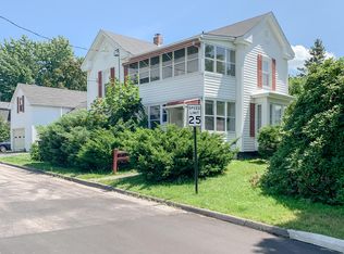 7 Hill St, Saco, ME 04072