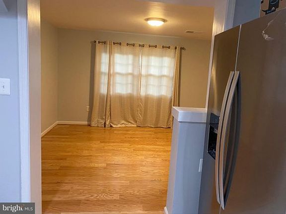 4th image of 2207 Jib Ln