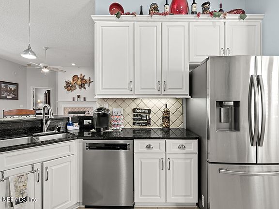 5th image of 1527 DRURY Court