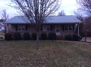124 Gore Ave, Livingston, TN 38570