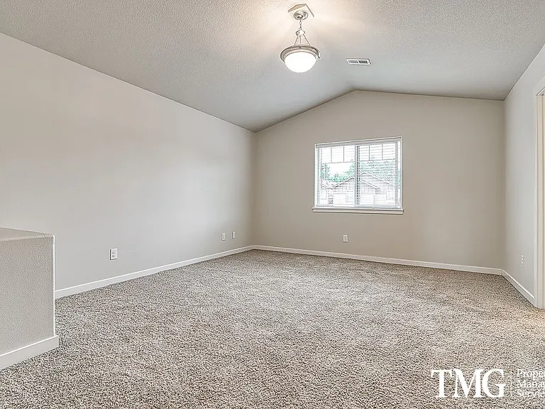 7115 NE 62nd St — Photo 11