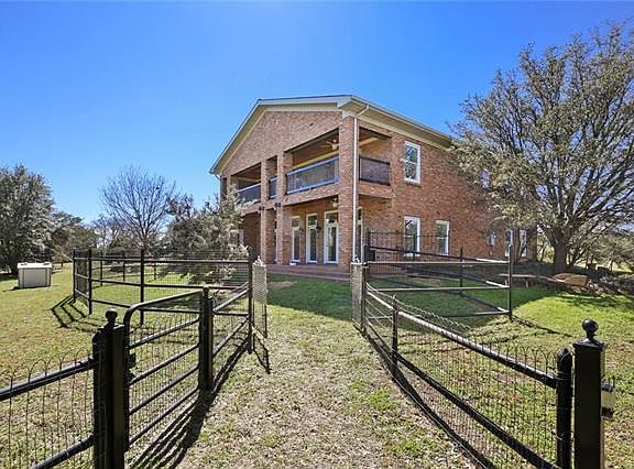 4th image of 1706 County Road 4757
