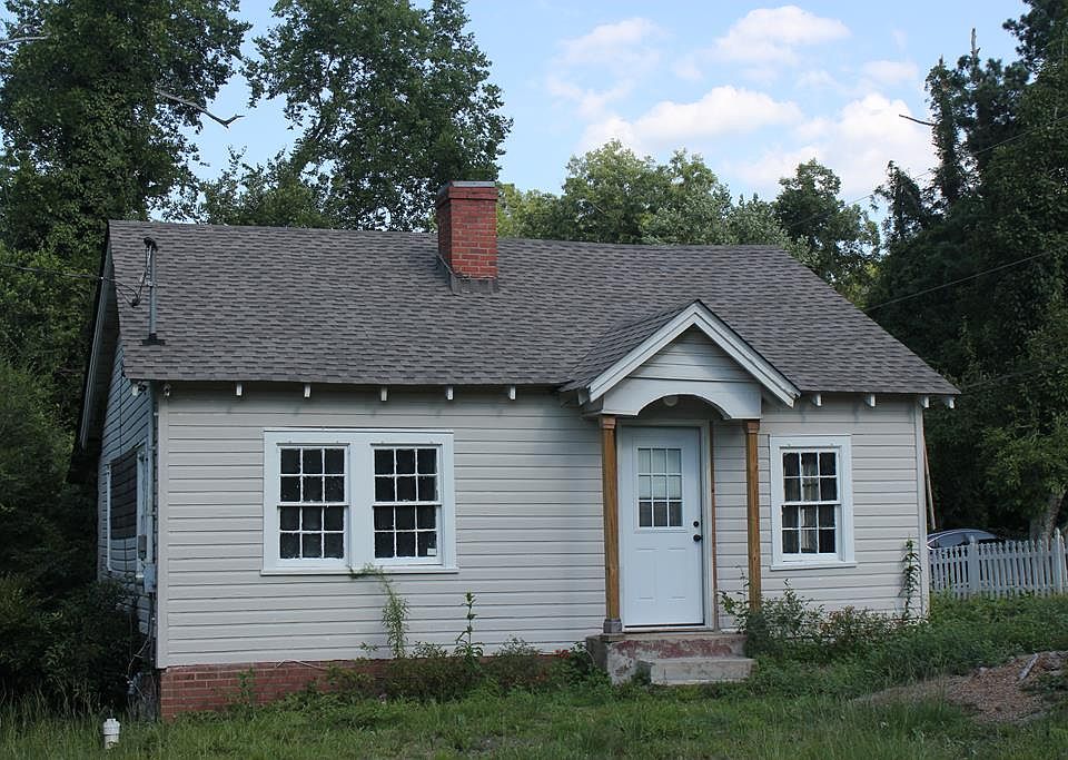 2nd image of 1690 Irwinton Rd