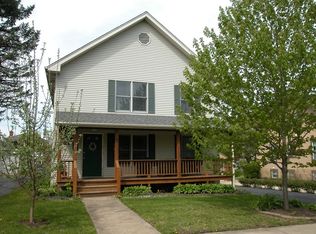 214 N Bothwell St, Palatine, IL 60067