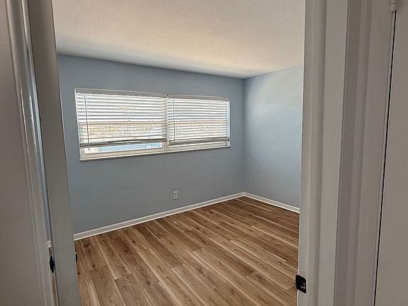 5th image of 167 108th Ave