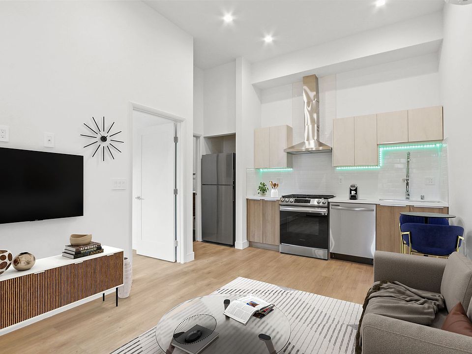 1st image of 1443 N Avenue 47 #21