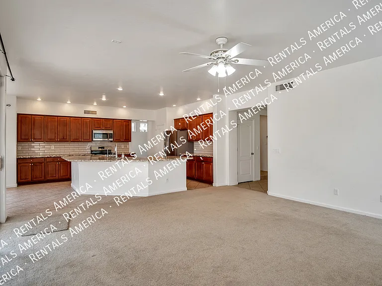 2631 S Leonard Pl — Photo 7