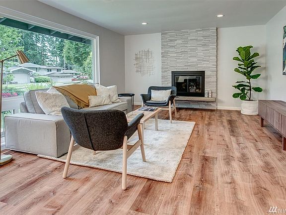 4th image of 1523 168th Ave NE